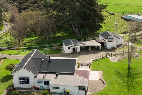 Photo of property in 185 Albert Road, Tokomaru, Palmerston North, 4474