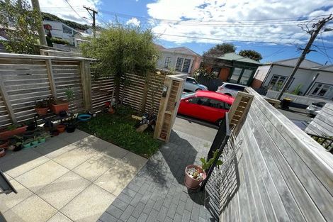 Photo of property in 24u9 Princess Terrace, Newtown, Wellington, 6021