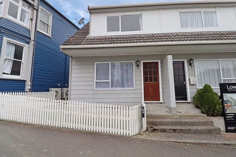 Photo of property in 52 Roxburgh Street, Mount Victoria, Wellington, 6011