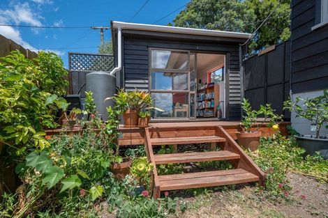 Photo of property in 275 Don Buck Road, Massey, Auckland, 0614