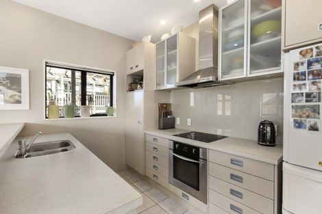 Photo of property in 9a Tavistock Road, Melrose, Wellington, 6023