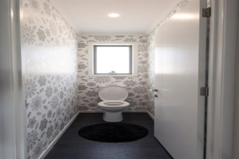 Photo of property in 9 Papaview Road, Papakura, 2110
