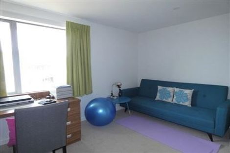 Photo of property in 15/2u Stone Street, Miramar, Wellington, 6022