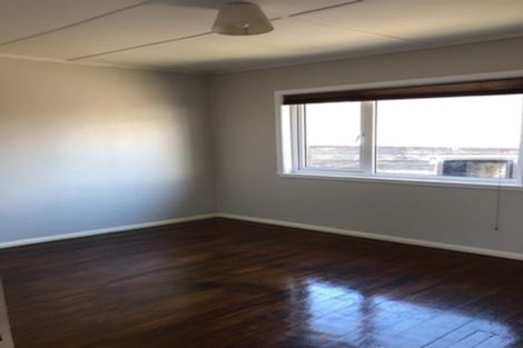 Photo of property in 24 Woodside Road, Massey, Auckland, 0614