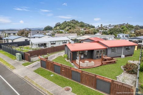 Photo of property in 64 Harbour Road, Ohope, 3121