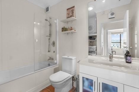Photo of property in Hobson Court Flats, 59/70u Hobson Street, Thorndon, Wellington, 6011