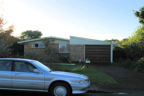 Photo of property in 12 Lillian Place, Orewa, 0931