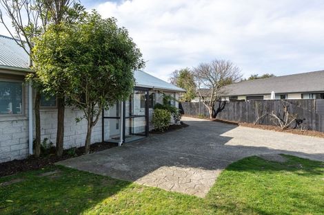 Photo of property in 9 Hurst Place, Parklands, Christchurch, 8083