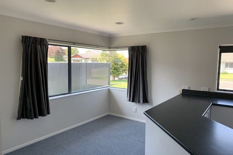 Photo of property in 11 Mcilwaine Place, Marton, 4710