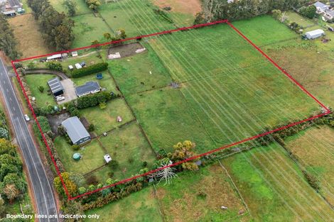 Photo of property in 61 Boord Crescent, Kumeu, 0891