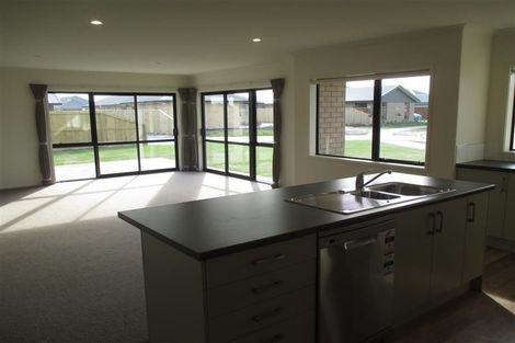 Photo of property in 50 Lewis Crescent, Rolleston, 7614