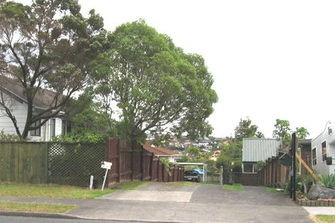 Photo of property in 182 Luckens Road, West Harbour, Auckland, 0618