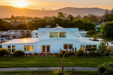Photo of property in 9 Trewavas Street, Motueka, 7120