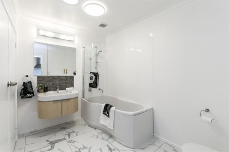 Photo of property in 14f1 Astor Street, Karori, Wellington, 6012