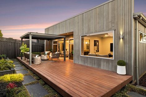 Photo of property in 12 Stockyard Crescent, Pukekohe, 2120
