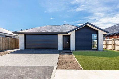 Photo of property in 17 Northmoor Boulevard, Rolleston, 7615