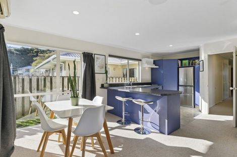 Photo of property in 3/85 Broderick Road, Johnsonville, Wellington, 6037