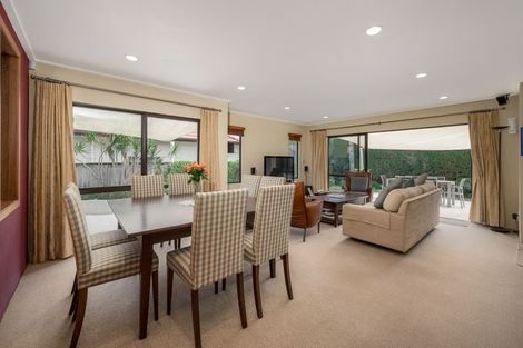 Photo of property in 8 Brooke Ridge Rise, East Tamaki Heights, Auckland, 2016