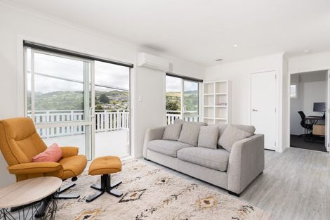Photo of property in 17a The Drive, Tawa, Wellington, 5028