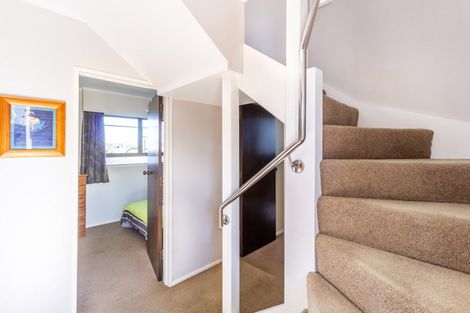 Photo of property in 22 Anzac Avenue, Onekawa, Napier, 4110