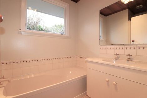 Photo of property in 4 Leeman Place, Redwood, Christchurch, 8051