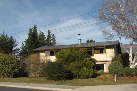 Photo of property in 53 Faulks Terrace, Wanaka, 9305