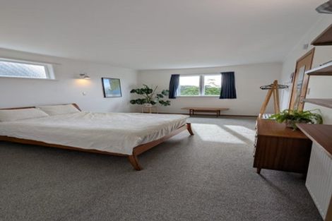 Photo of property in 33 Ranui Crescent, Khandallah, Wellington, 6035