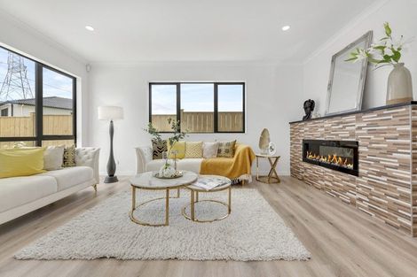 Photo of property in 2a Ballyalton Crescent, Flat Bush, 2019