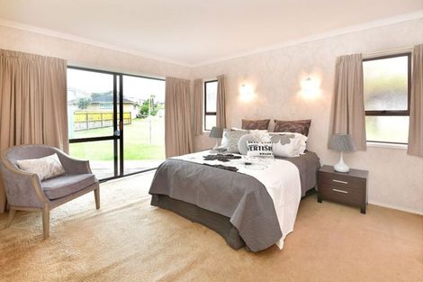 Photo of property in 73 Kauri Road, Stanmore Bay, Whangaparaoa, 0932