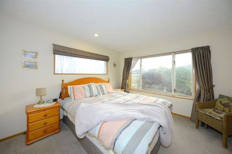 Photo of property in 52 Skerten Avenue, Hornby, Christchurch, 8042