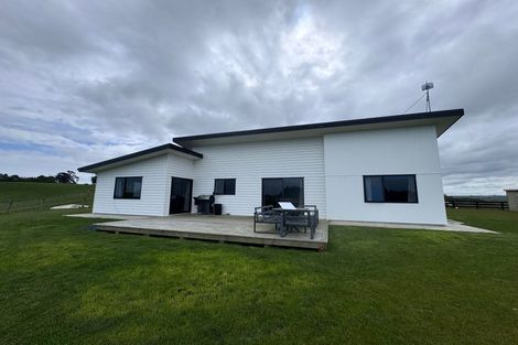 Photo of property in 61 Kimber Street, Halcombe, Feilding, 4779
