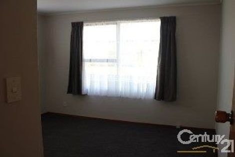 Photo of property in 37 Catkin Crescent, Papatoetoe, Auckland, 2025