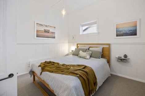 Photo of property in 251a Courtenay Street, Strandon, New Plymouth, 4312