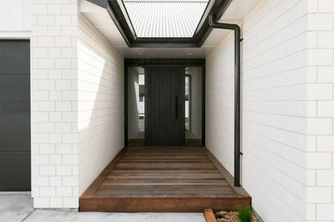 Photo of property in 25 Arihi Crescent, Frimley, Hastings, 4120