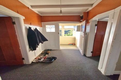 Photo of property in 44 Mount Pleasant Road, Aro Valley, Wellington, 6012