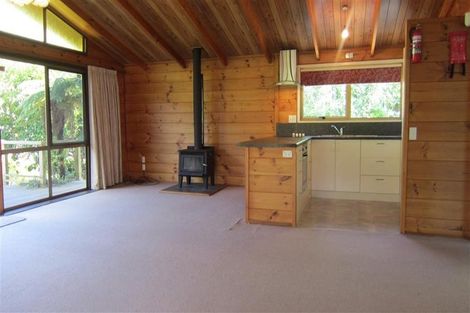 Photo of property in 194 Te Moana Road, Waikanae, 5036