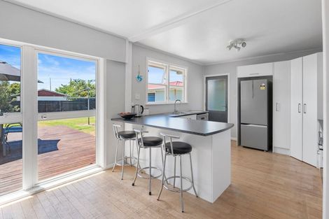 Photo of property in 27 Parsons Avenue, Levin, 5510