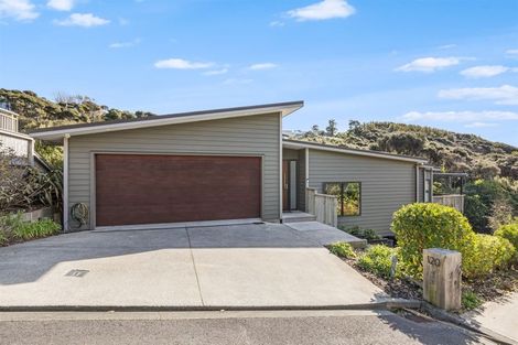Photo of property in 122 Navigation Drive, Whitby, Porirua, 5024