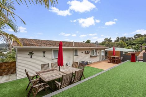 Photo of property in 21 Scotstoun Place, Glen Eden, Auckland, 0602