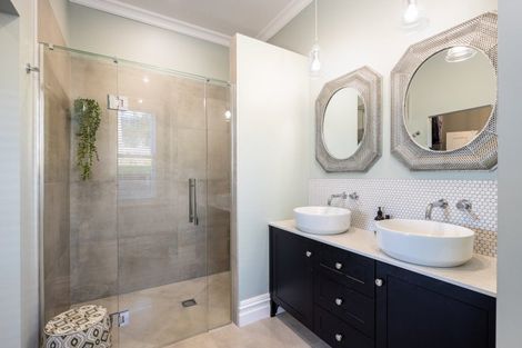 Photo of property in 149a Tukapa Street, Westown, New Plymouth, 4310