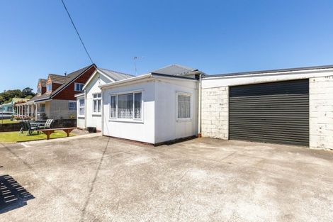 Photo of property in 9 Parris Street, Moturoa, New Plymouth, 4310