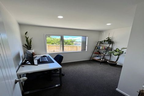 Photo of property in 78a Lincoln Park Avenue, Massey, Auckland, 0614