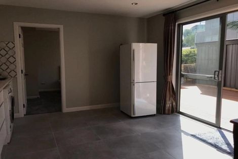 Photo of property in 7 Laings Road, Bucklands Beach, Auckland, 2012