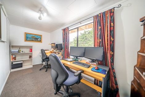 Photo of property in 20 Roys Road, Plimmerton, Porirua, 5026