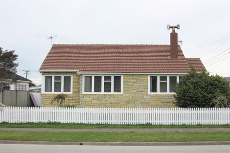 Photo of property in 75 Hewer Crescent, Naenae, Lower Hutt, 5011