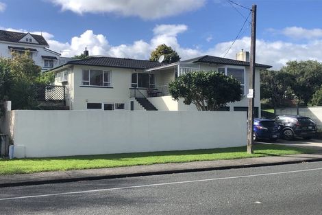Photo of property in 273 Tukapa Street, Hurdon, New Plymouth, 4310