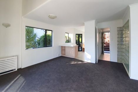 Photo of property in 27 Reserve Terrace, Lyttelton, 8082