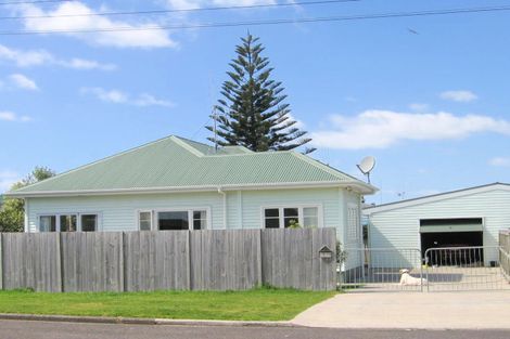 Photo of property in 3 Pukaki Street, Mount Maunganui, 3116