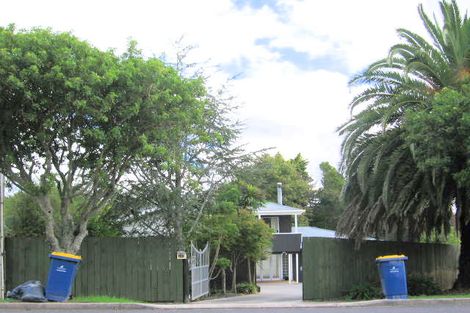 Photo of property in 129 Rosier Road, Glen Eden, Auckland, 0602