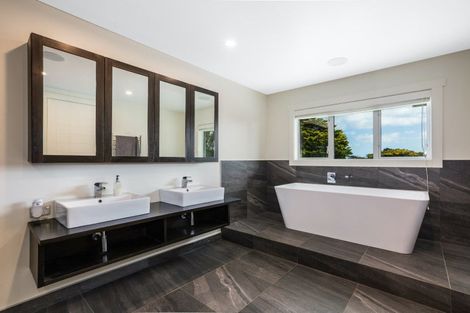 Photo of property in 71 Matatua Road, Raumati Beach, Paraparaumu, 5032